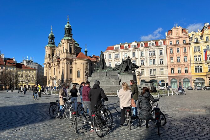 3-hour Complete Prague Bike Tour - The ride itself: pace, safety, and what “moderate fitness” means in real life
