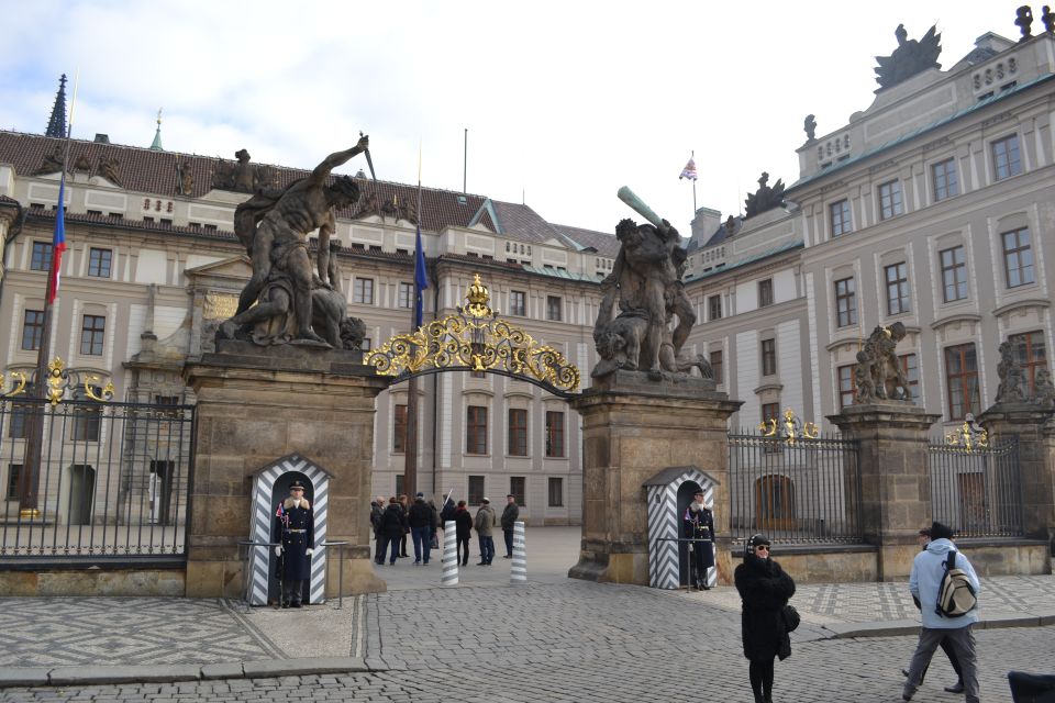 3-Hour Prague Castle & Interiors Tour - Timing, pacing, and the changing of the guard bonus