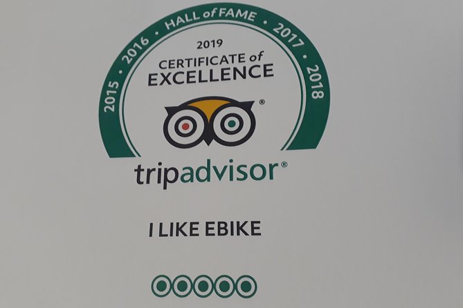 7 BEST VIEWS - PRAGUE eBIKE TOUR - Meeting at Vlašská 349/15 and getting sorted on an e-bike