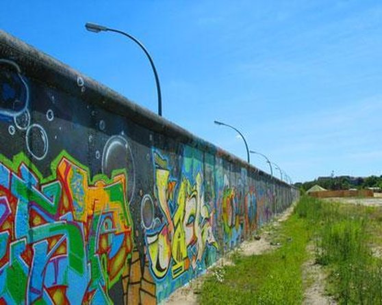 Berlin Full Day Tour with Lunch and private transfers from Prague - Key points before you go