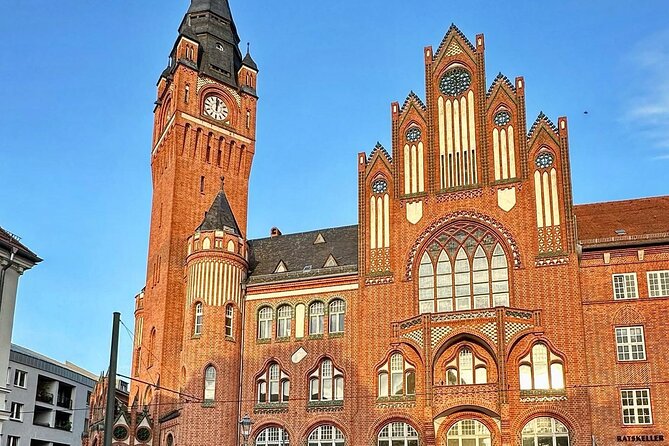 Berlin Full Day Tour with Lunch and private transfers from Prague - FAQ