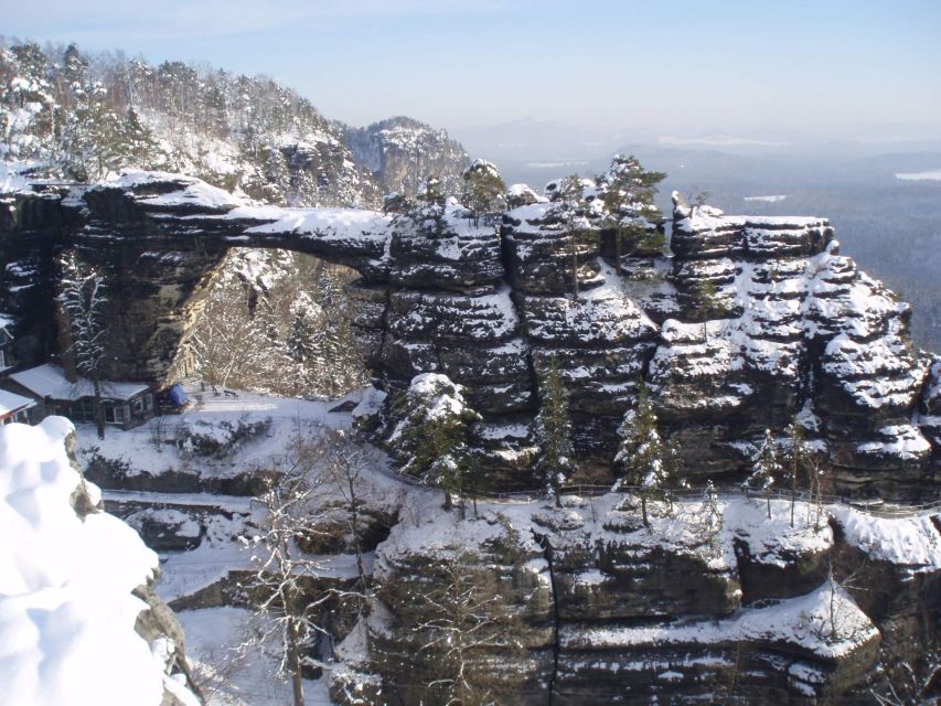 Bohemia & Saxon Switzerland Winter Day Tour from Prague - Pacing and safety: how the 10 km moderate hike plan really feels