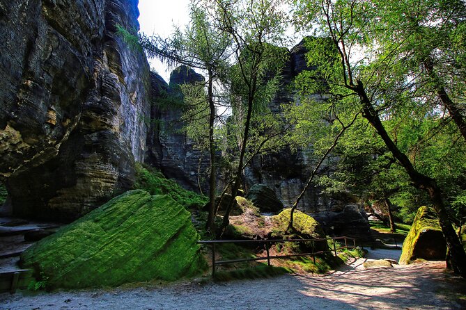 Bohemian Switzerland From Prague with Brewery Tour & Beer Tasting - Stop 4: VIP lunch at Pivovarská restaurace Kapitán