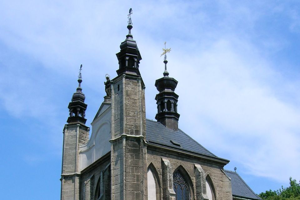 Bone Church and Kutna Hora Private Tour from Prague - Lunch In A Traditional Restaurant: The Part You’ll Appreciate More Than You Think