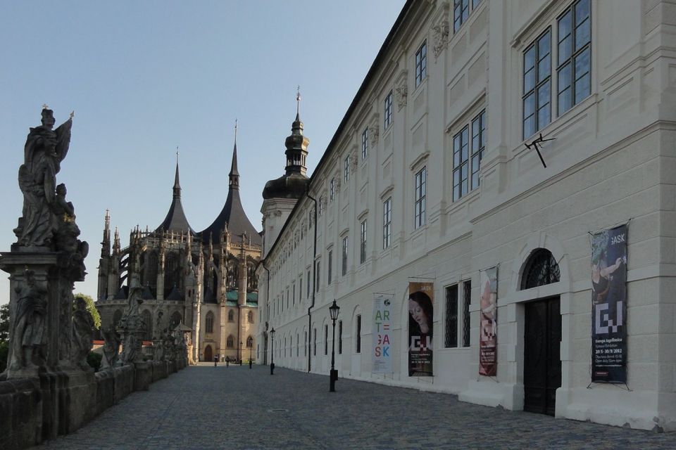 Bone Church and Kutna Hora Private Tour from Prague - Price And What You’ll Pay On Site (So There Are No Budget Surprises)