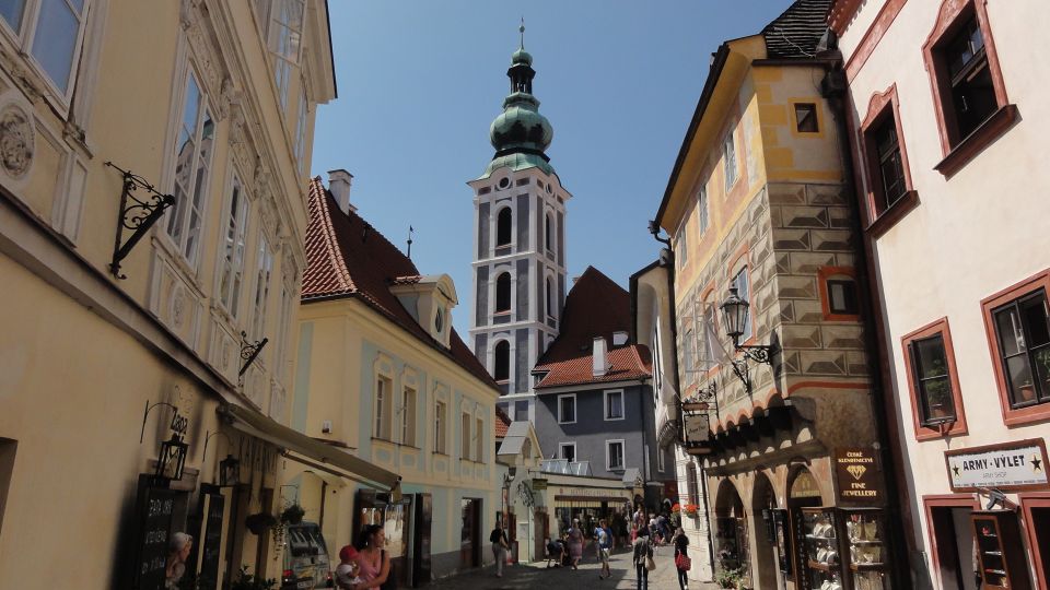 Cesky Krumlov Private Day Trip from Prague - Transport and pacing: what to expect from a 10-hour private day