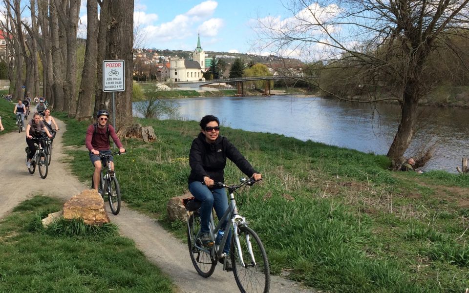 Countryside Bike Tour From Prague To Karlstejn Castle - Price and Value: What $110 Really Covers