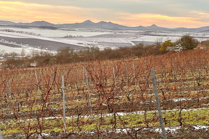 Cozy Winter Countryside Tour 4x4: Experience Authentic Bohemia - Vyhlídka Dubičky and the Elbe canyon effect