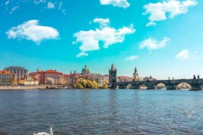 Discover Prague’s most Photogenic Spots with a Local - Dancing House: Where Prague Gets Playful