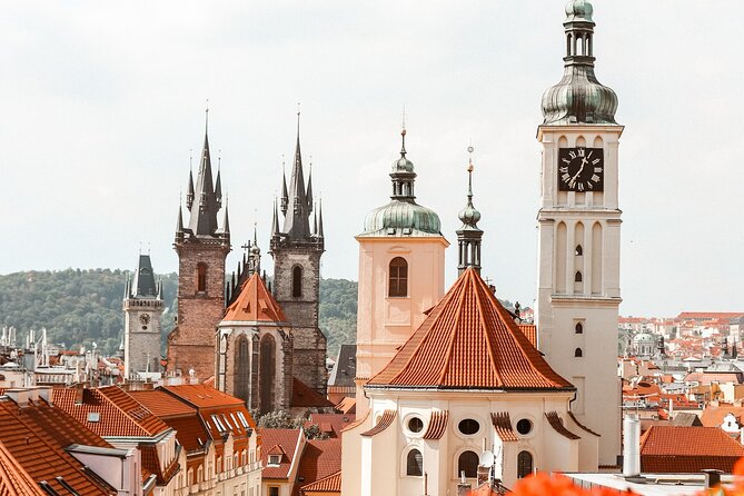 Discover the Best of Prague: Private Tour incl Best beer tasting - Hradcany: a castle walk that frames Prague’s scale