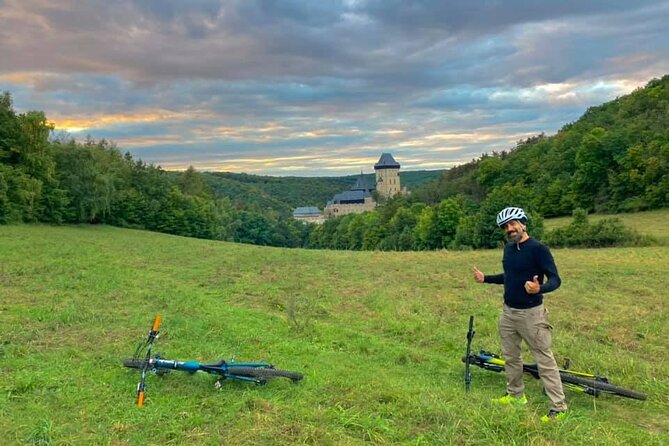 E Bike Day Trip I Visit a Roman Castle and Taste Craft Beer - Pedal Along the Vltava and Berounka: What the Cycling Feels Like