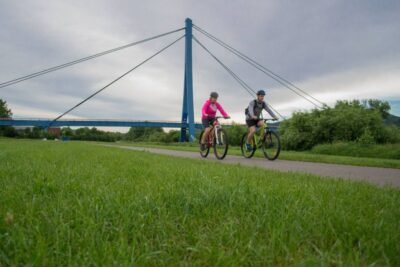 E-Bike Full-Day Trip From Prague:The Mighty Karlstejn Castle - The e-bike and gear choices that matter over 7 hours