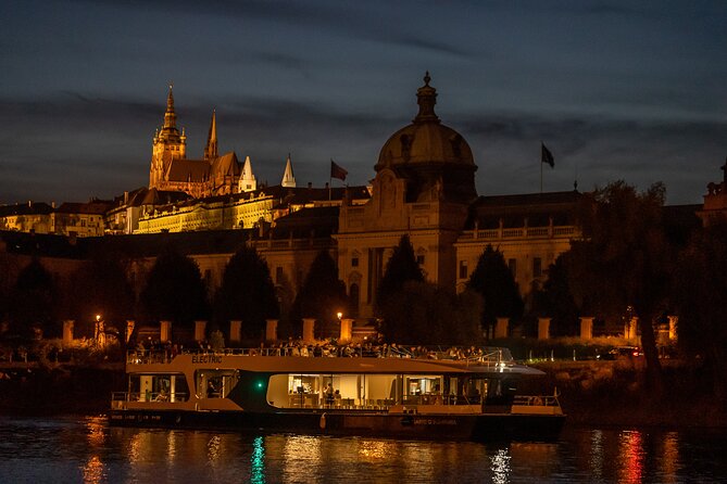 Evening Eco Cruise With a Glass of Prosecco in Bohemia - The Pace, the Narration, and the Big Trade-Offs