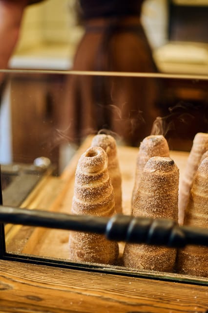Explore Prague with our chimney cake Prague trail! - The culture angle: history through a sweet, photo-driven route