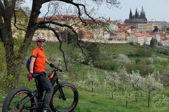 FAT TIRE E-BIKE GREAT TOUR - river, parks & panoramic views tour - Old Town Hall and Astronomical Clock, Plus a Ride That Ends Where It Starts