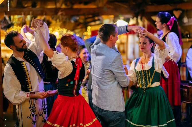 Folklore Dinner with Unlimited Drinks 4course Menu - Key Highlights Worth Clearing Your Calendar For