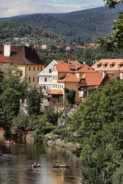 From Prague: Český Krumlov Full-Day Tour with Pickup - Lunch and the river route: budget, timing, and good choices