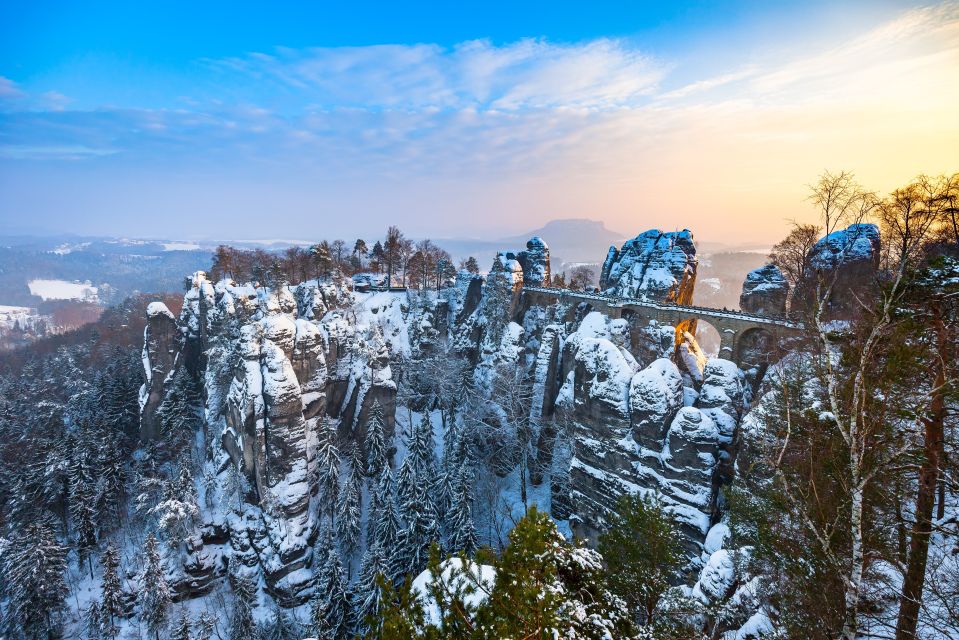 From Prague: Dresden Xmas Market & Saxon Switzerland Tour - How the day flows: Prague pickup, Bastei first, markets later