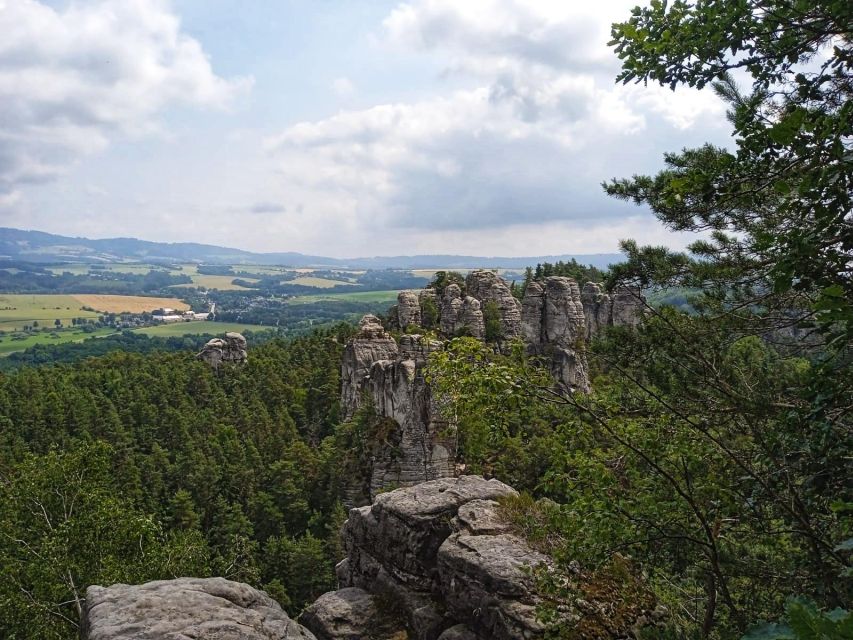 From Prague: Full-Day Bohemian Paradise Guided Hiking Trip - A One-Day Train Escape from Prague to Český ráj