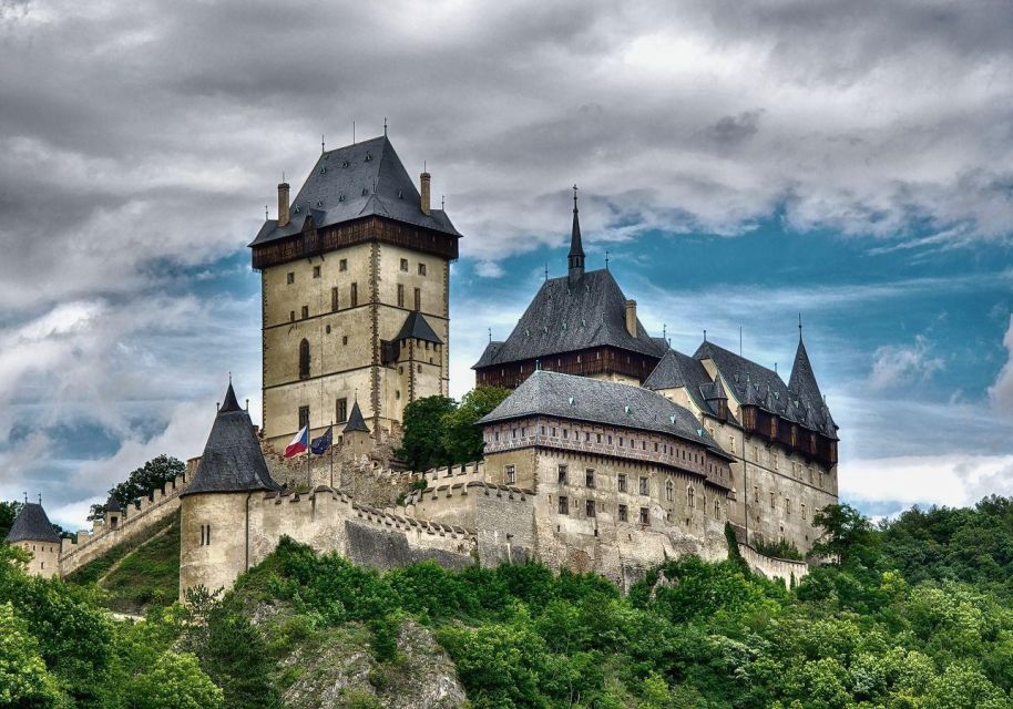 From Prague: Karlštejn Castle & Koněprusy Caves Tour - Velká Amerika quarry viewpoints: the Czech Grand Canyon stop you’ll want photos for