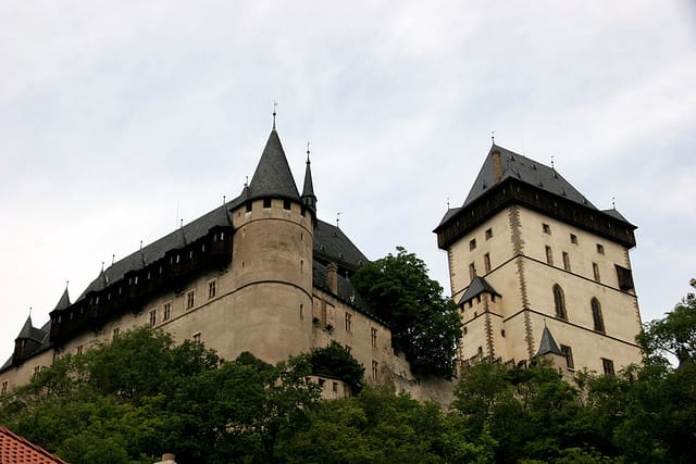 From Prague: Karlstejn Castle Skip-the-Line Ticket and Tour - Timing and meeting point: how to make the 4-hour plan work