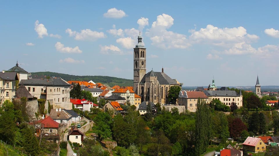 From Prague: Kutna Hora private Day Tour by car - Private car from Prague: what you gain (and what you don’t)