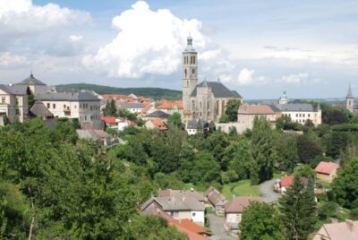 From Prague: Kutna Hora Walking Tour & St. Barbara Cathedral - Kutná Hora’s UNESCO center: medieval architecture you can actually see