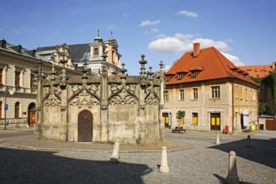 From Prague: Private Day Trip to Kutna Hora with Czech Lunch - The Scenic Drive from Prague: How to Use That Extra Hour
