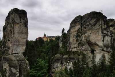 Full-Day Hiking in Bohemian Paradise: Hrubá Skála near Prague - Entering the Rock City: Valdštejn Castle and Hrubá Skála Château