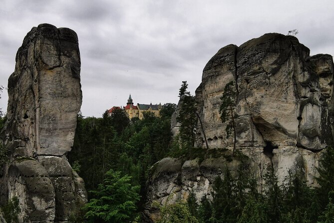 Full-Day Hiking in Bohemian Paradise: Hrubá Skála near Prague - Entering the Rock City: Valdštejn Castle and Hrubá Skála Château