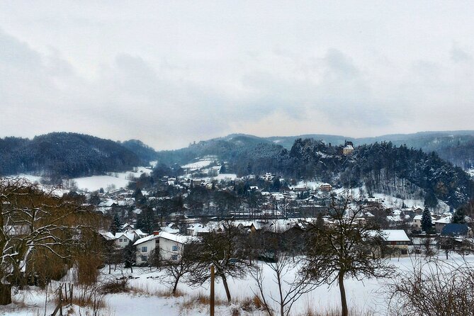 Full-Day Hiking in Bohemian Paradise Malá Skála near Prague - What the guide actually adds to your day
