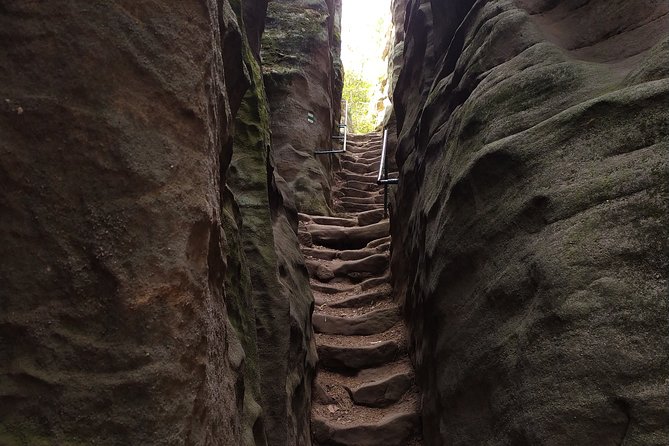 Full day trip to Bohemian Paradise UNESCO park - Prague to Bohemian Paradise: the small-group rhythm (and why it matters)