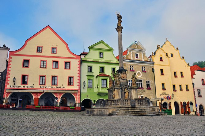Full-Day Trip to Český Krumlov from Prague - Český Krumlov Castle: Included Admission and the Castle-Guide Layer