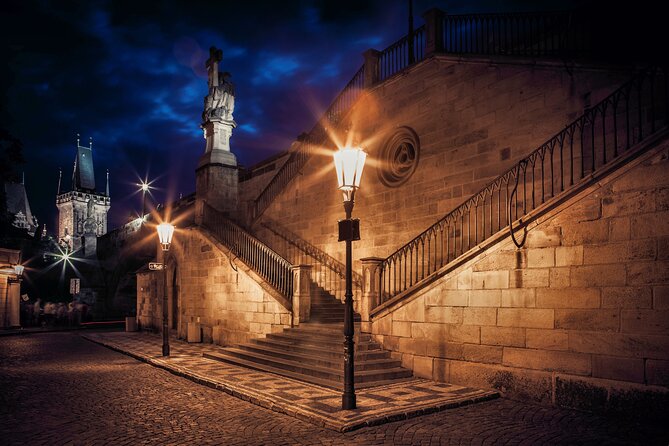 Ghosts and Legends walking tour in Prague - How long it takes and what to wear for a 90-minute night walk
