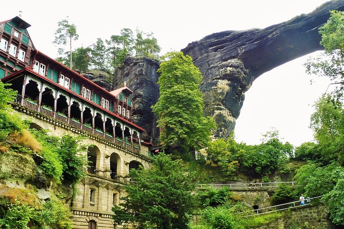 Hiking in Bohemian Switzerland - a day trip from Prague - Prague Main Station to Hřensko: The Walk That Sets the Tone