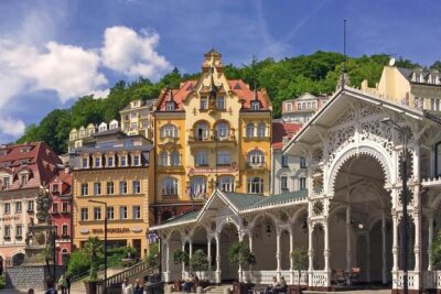 Karlovy Vary City of dreams. With expert English-speaking guide from Prague - Guided panoramic tour + the Teplá River walk: how the day is shaped