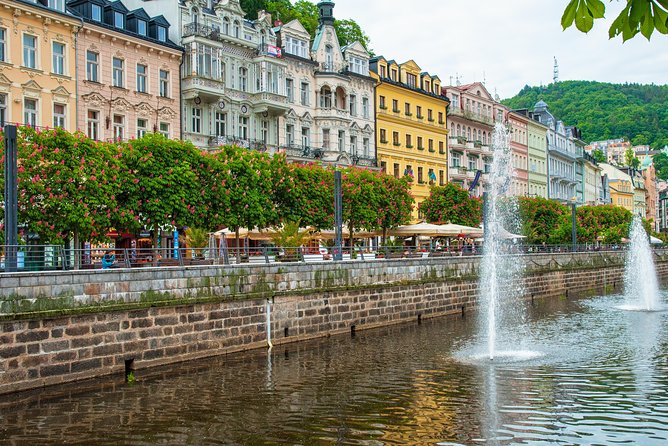 Karlovy Vary Full Day Tour from Prague - Prague to the spa town: how the day unfolds step by step