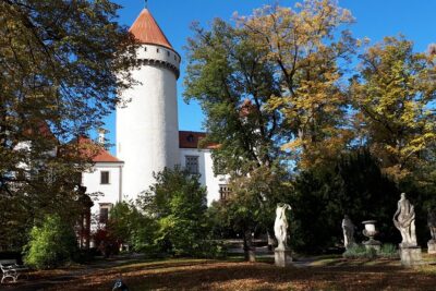 Konopiste Castle Private Tour from Prague - Getting to Konopiště: pickup, ride time, and comfort