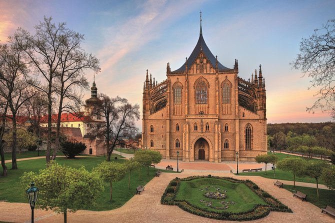Kutna Hora & St. Barbara Cathedral & Ossuary - Stop 4: Vlášský dvůr—what not-included usually means