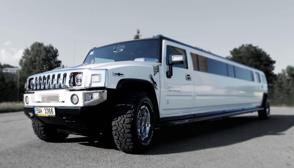 Long Hummer or Cadillac Limousine Party Ride - Drip feed of luxury: beer per person and champagne on the vibe