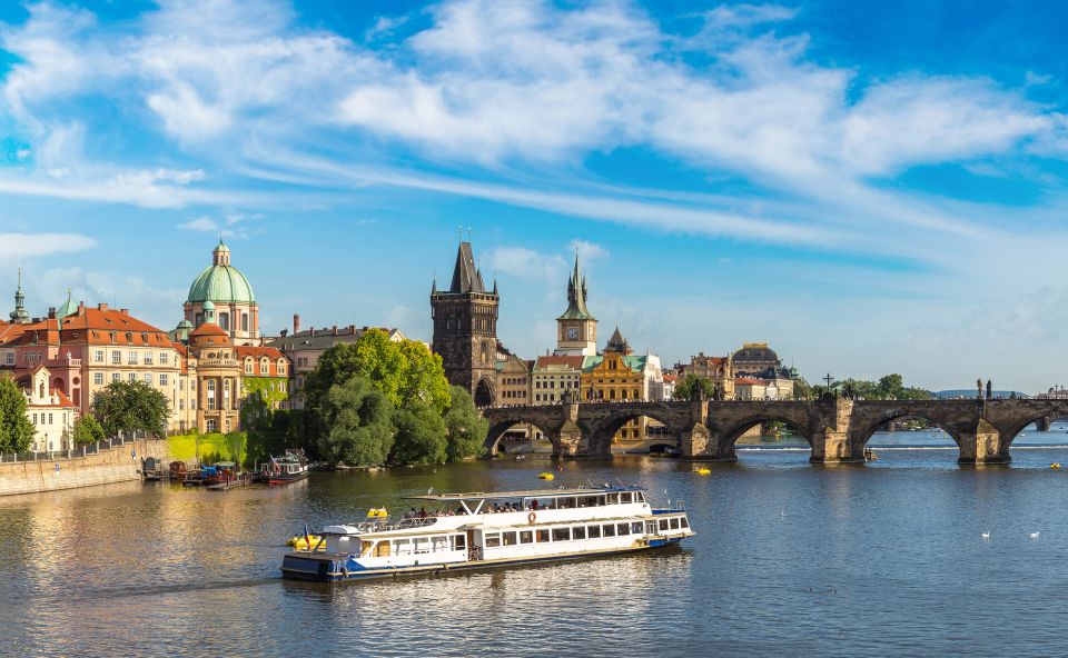 Old Town Prague Walking Tour - Key moments worth the short walk