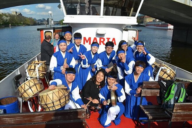 One Hour Boat Tour on Vltava River - Price and Value vs. Expecting a Full-One-Hour Cruise