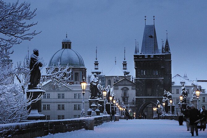 Pedestrian tour of Prague in Spanish - Jewish Quarter edge and the Old Town finish: setting up your next hours
