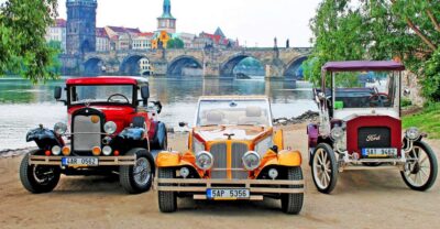 Prague: 1-Hour Vintage Car Tour - The Live Commentary: What You Gain Beyond the Usual Sights