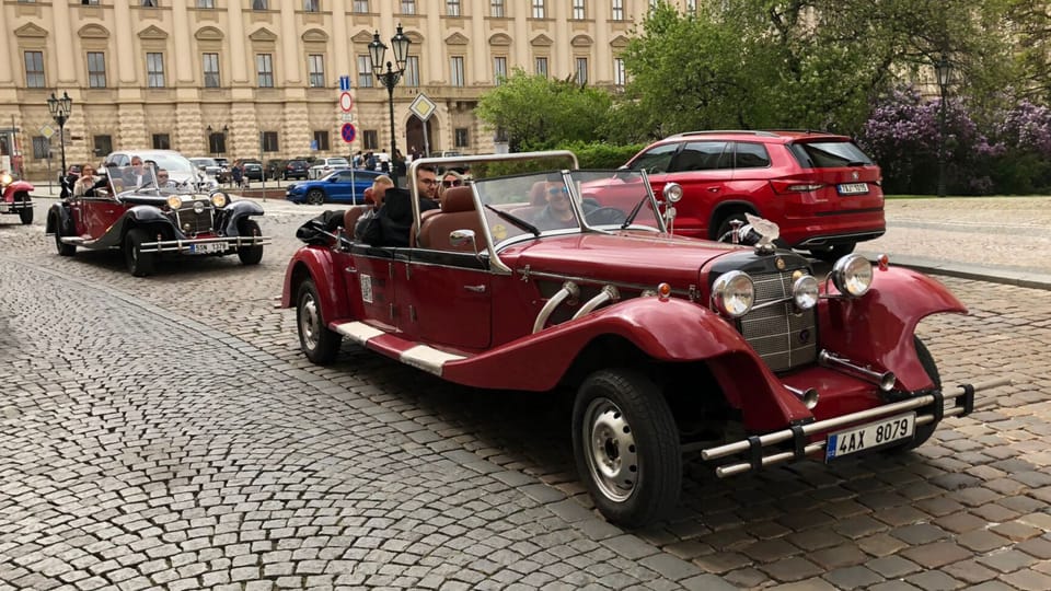 Prague: 120min Private Tour in Vintage Car, up to 6people! - Clementinum and Rudolfinum: Prague as a Learning and Music City
