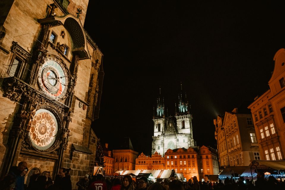 Prague: 2-3h Magical Christmas Markets Tour with Inclusions - Guides who set the tone: Nikola and George