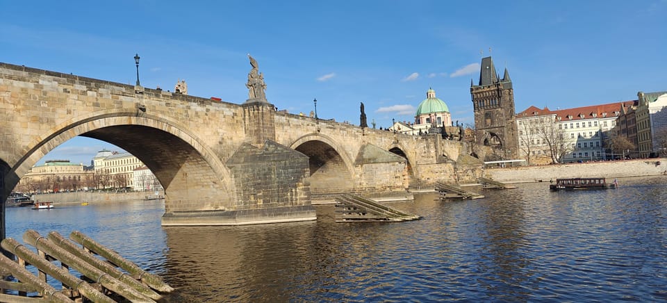 Prague: 2-Hour Historic Boat Cruise with Delicious Lunch - Prague Castle From the Water: Seeing the Substructure Angle