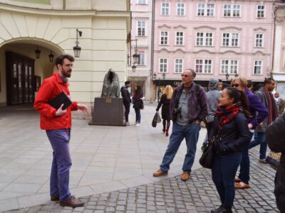 Prague: 2-Hour Old Town and Jewish Ghetto Walking Tour - Dům U Kamenného zvonu and Jan Hus: Prague’s story through people, not dates
