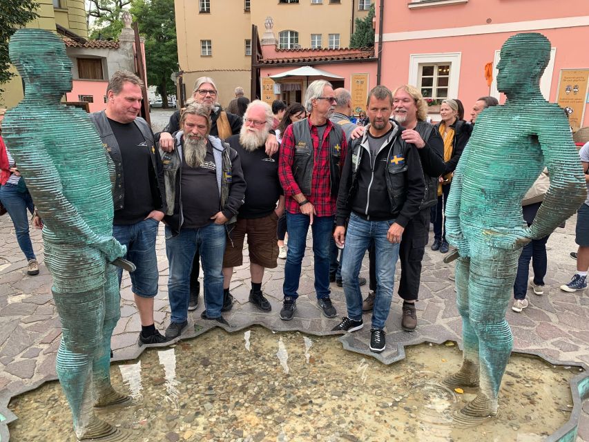 Prague: 2-Hour Trike Live Guided Tour of Old Town - Weather and road comfort: Prague-ready gear and sensible expectations