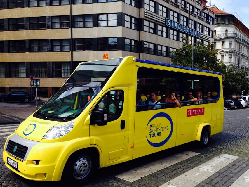 Prague: 2 hours city tour + 1 hour boat cruise - Charles Bridge and the Old Town Entry: Where Orientation Becomes Easy